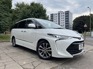 2017 TOYOTA ESTIMA White Facelift 2.4L Petrol 7 Seater Auto MPV Electric Doors Mint Condition