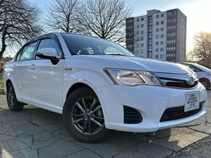 toyota corolla axio hybrid 1.5 Automatic