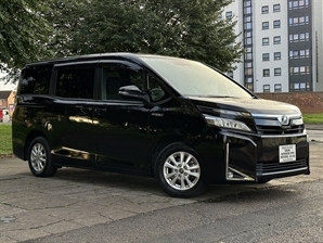 TOYOTA VOXY HYRBID 2017 1.8 HYBRID/PETROL AUTOMATIC 7 SEATER EURO 6 ULEZ FREE